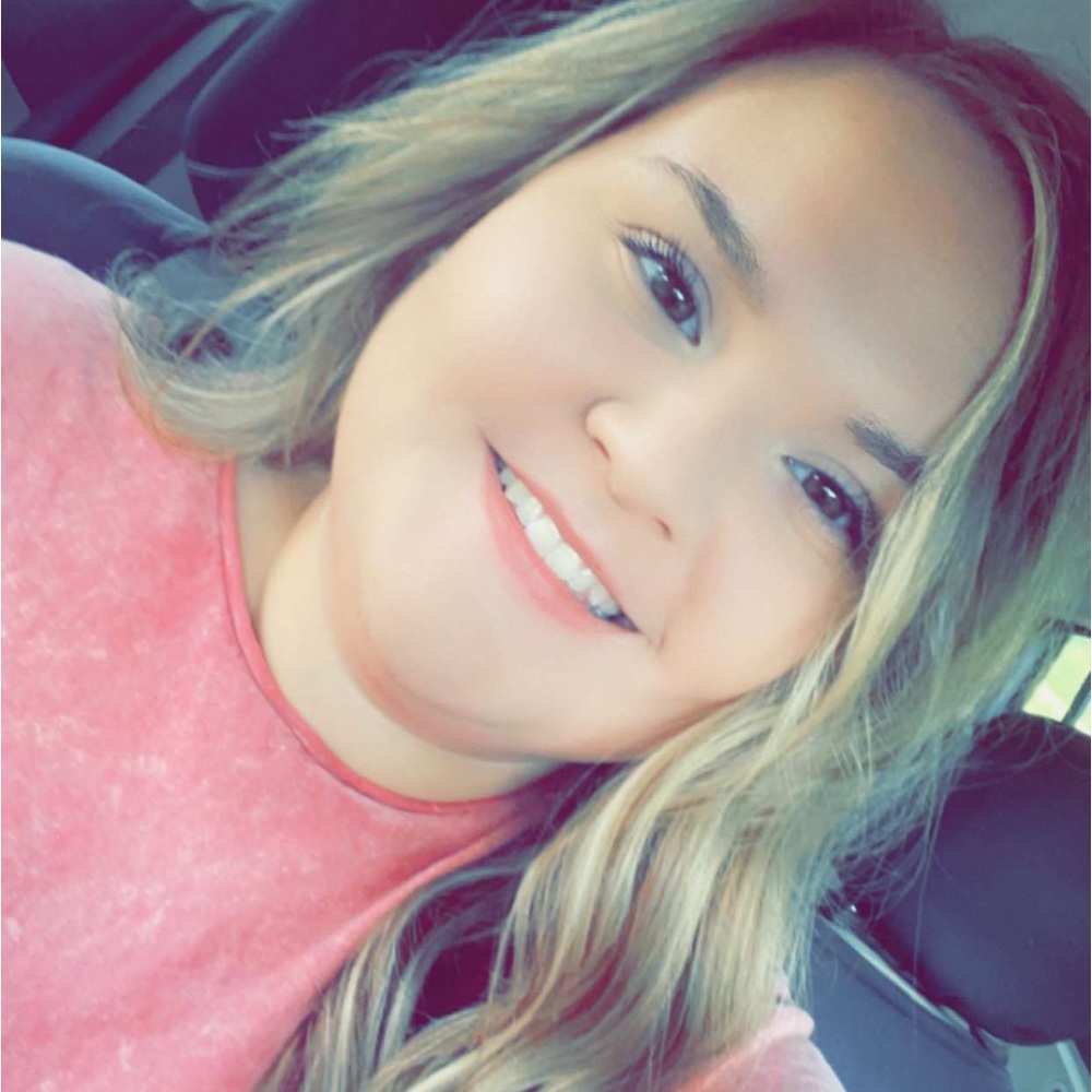 Meet your Posher, Shelbi